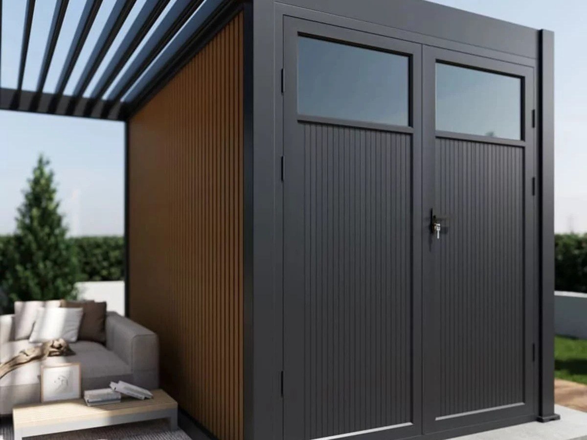 Garden shed doors with glazing