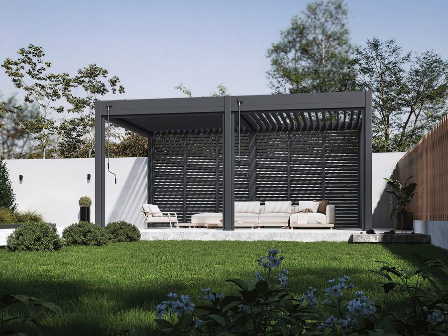 Pergola Antares in Anthrazit mit horizontalen Lamellen-Seitenwänden im Garten